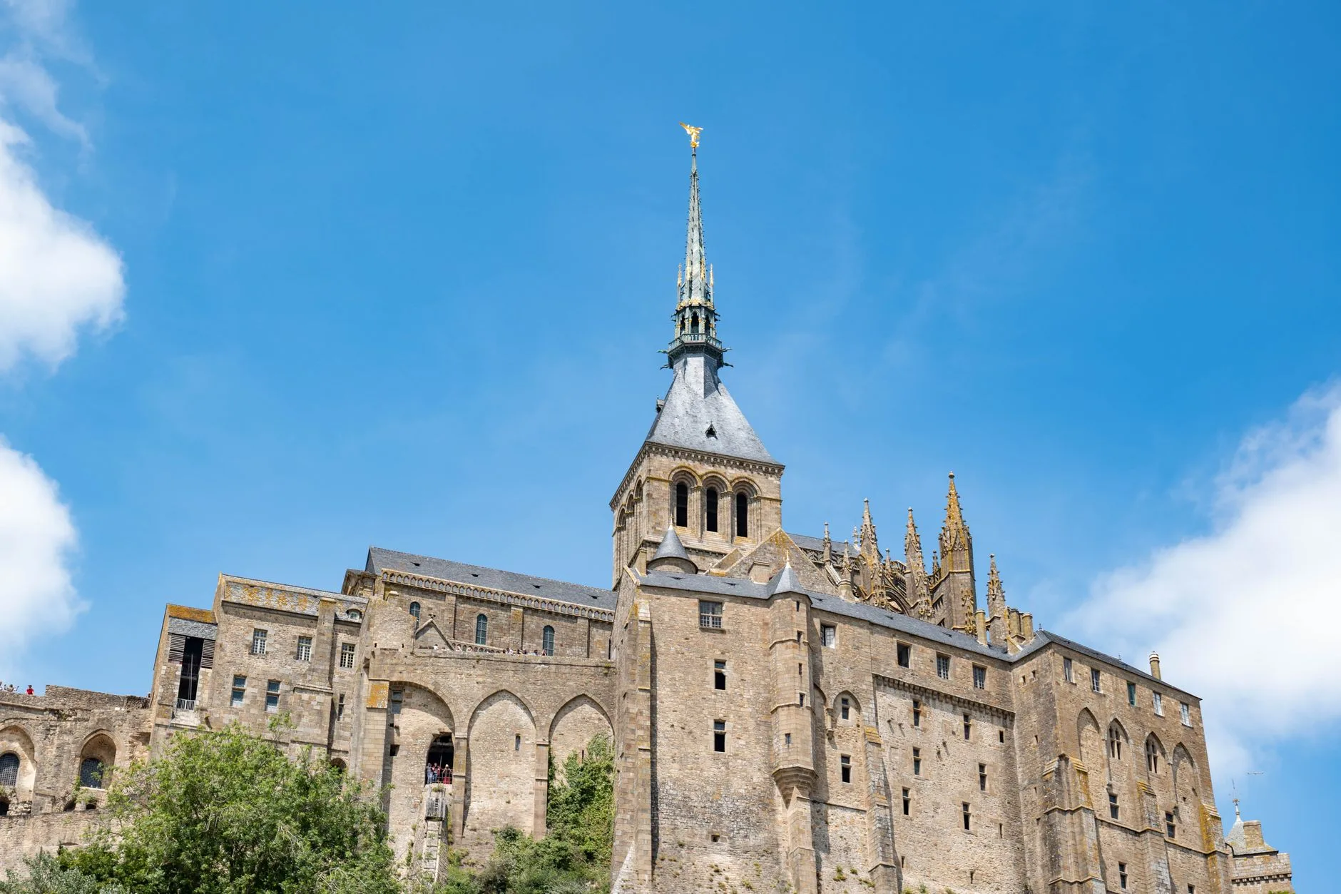 Le Mont-Saint-Michel, site emblématique du patrimoine mondial de l'UNESCO